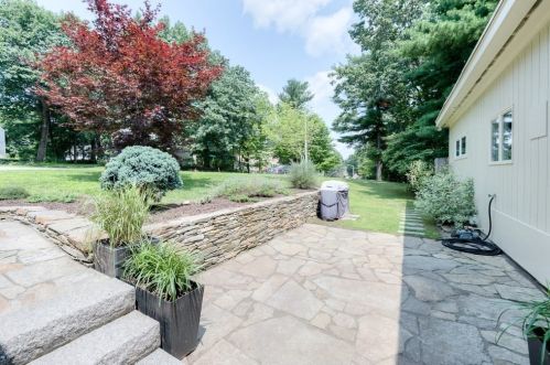 11 Forest Hill Dr, Worcester MA 01609-1013 exterior