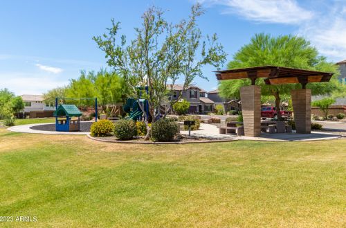 1735 Desperado Way, Phoenix AZ  85085-6329 exterior