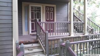 2029 Woodlawn Dr, Huntsville AL  35802-4400 exterior