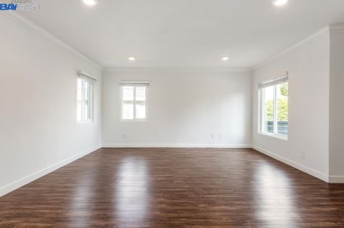 13095 Neptune Dr, San Leandro CA  94577-3130 exterior