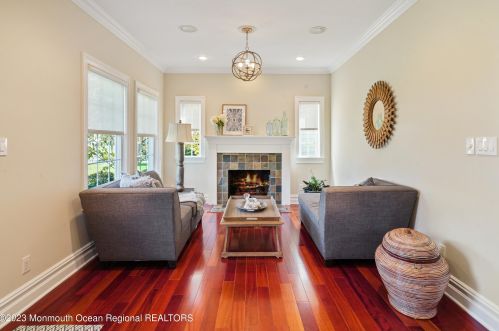 90 Lovett Ave, Little Silver NJ 07739-1403 exterior