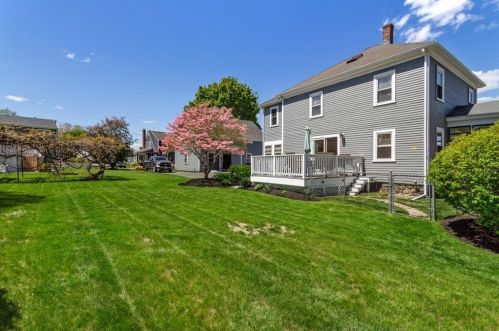 32 Pulaski St, Peabody MA 01960-1831 exterior