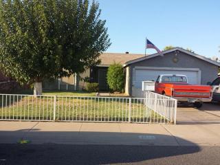 7544 Hazelwood St, Phoenix, AZ 85033-1213