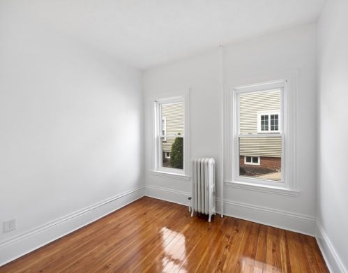 36 Lambert Ave, Chelsea MA 02150-1304 exterior