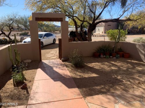 1112 Carlise Rd, Phoenix AZ 85086-7478 exterior