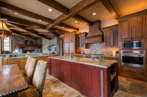 91 White Pne Cyn Rd, Park City UT 84060-6514 exterior