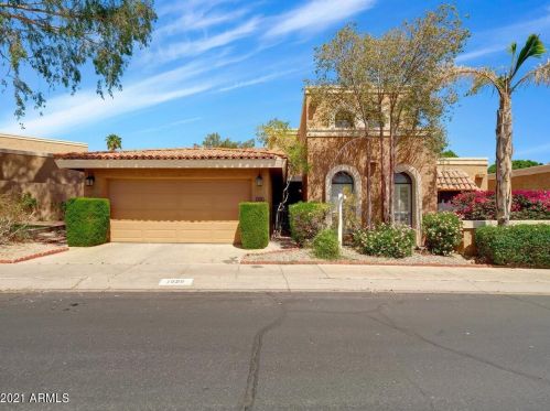 1028 Clinton St, Phoenix, AZ 85020-1188