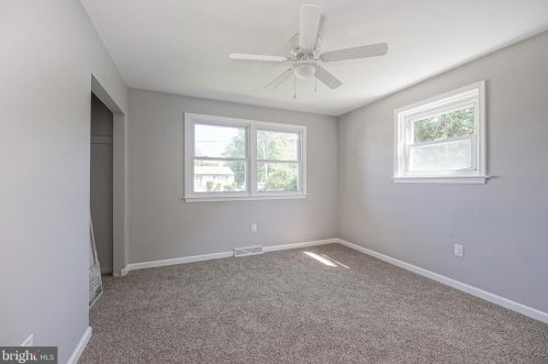 8 Deb Lynn Dr, Erial NJ  08081-9625 exterior