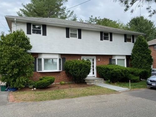 143 Gould St, Needham MA  02494-2305 exterior