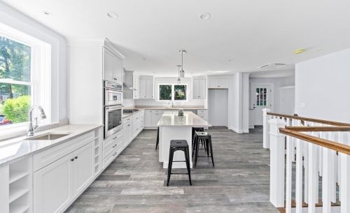 363 Pleasant St, Milton MA  02186-4764 exterior