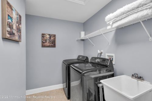 85 Brookfield Dr, Jackson Twp NJ 08527-3857 exterior