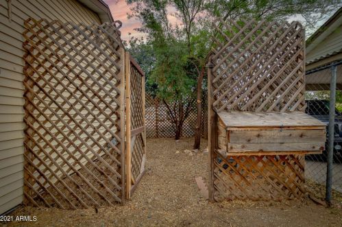 3844 Bloomfield Rd, Phoenix AZ  85032-7334 exterior