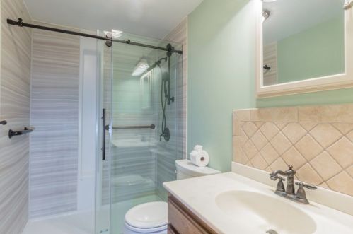 61 Heather Dr, Plymouth MA 02360-1516 exterior