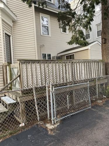 79 Bucknam St, Everett MA 02149-1213 exterior