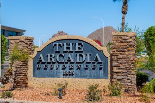 3825 Camelback Rd, Phoenix AZ 85018-2643 exterior