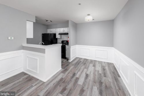 41 Crestmont Dr, West Deptford NJ 08051-2161 exterior