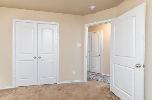 5432 Grenada Dr, Fort Worth TX 76119-8502 exterior