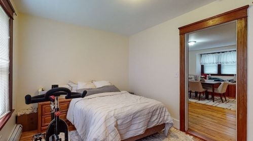 25 Circuit Ave, Worcester MA 01603-2159 exterior