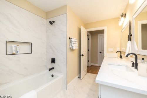 2 Kelsey Farm Rd, Milford NJ 08848-2164 exterior