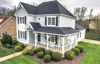 12600 Blackthorn Trce, Louisville, KY 40299-4672