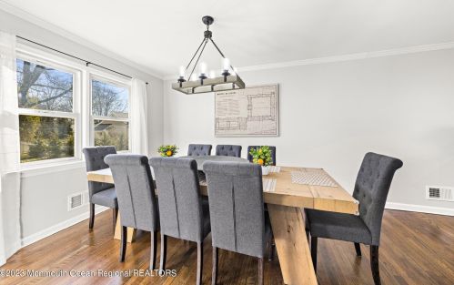 450 Branch Ave, Little Silver NJ  07739-1111 exterior