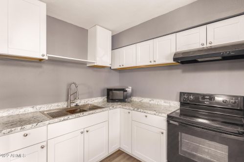 2903 Atlanta Ave, Phoenix AZ 85040-2710 exterior