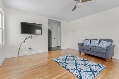 38 Glendale St, Worcester MA 01602-2813 exterior