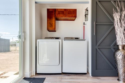 2225 Cambridge Ave, Phoenix AZ 85008-1216 exterior