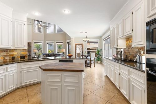 1531 Bellwood Lk Dr, Richmond TX 77406-7972 exterior