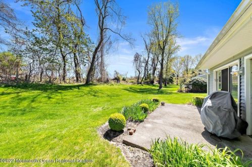 56 Smoke Tree Ter, Tinton Falls NJ 07701-6782 exterior