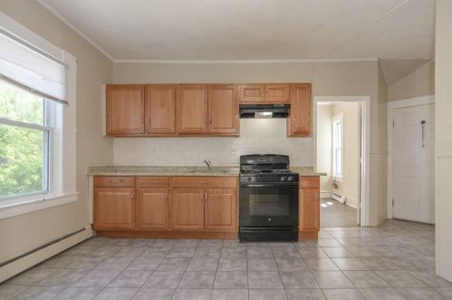 69 Fern St, Lawrence MA 01841-1160 exterior