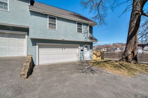 13 Clarkson St, Worcester MA 01604-4236 exterior