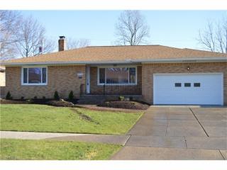 8535 Selwick Dr, Cleveland OH  44129-6058 exterior