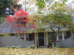 60 Grove Hill Ave, Newton, MA 02460-2335