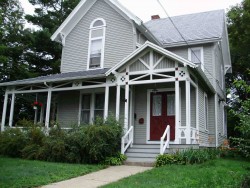 279 Linwood Ave, Newton, MA 02460-1437