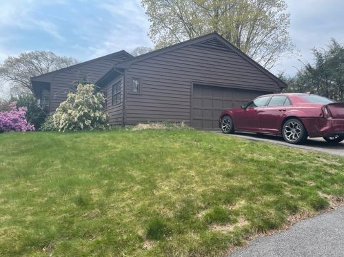 50 Bradley Rd, Arlington MA  02474-1929 exterior