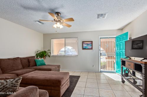 3736 Charter Oak Rd, Phoenix AZ 85032-7452 exterior