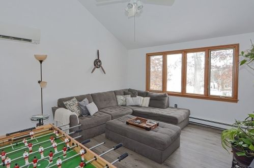 44 Etre Dr, Worcester MA 01604-1408 exterior