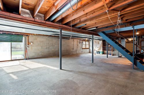 7 Pirates Cove Rd, Little Silver NJ 07739-1623 exterior