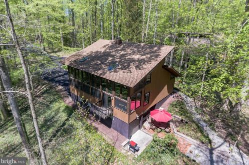 35 Springhill Rd, West Deptford, NJ 08051-1667