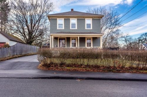 15 Cleveland Rd, Taunton MA  02780-2158 exterior