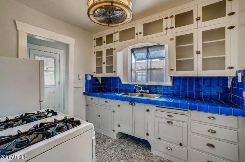 1631 Earll Dr, Phoenix AZ  85015-6159 exterior