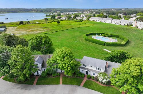 1235 Main St, Chatham MA 02633-1867 exterior