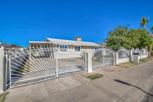 1538 Carter Rd, Phoenix, AZ 85041-6619