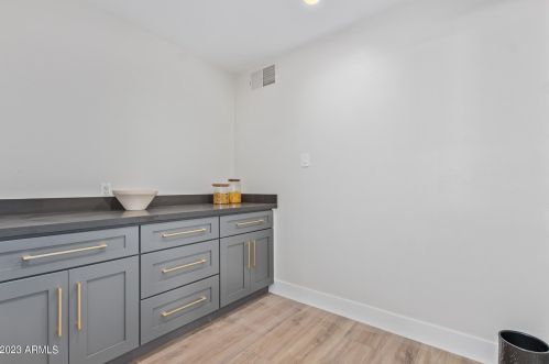 4115 Catalina Dr, Phoenix AZ 85015-6024 exterior