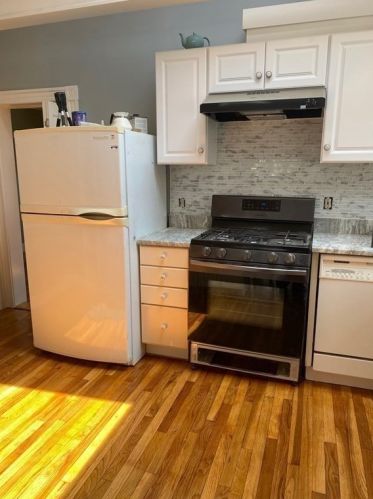 1193 Pleasant St, Weymouth MA  02188-2639 exterior