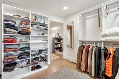 1506 Brook Valley Ln, Atlanta GA  30324-3212 exterior