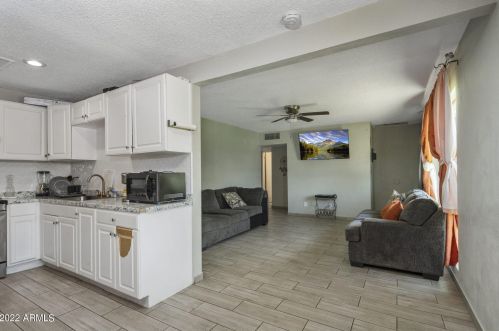 3802 Catalina Dr, Phoenix AZ 85015-6025 exterior