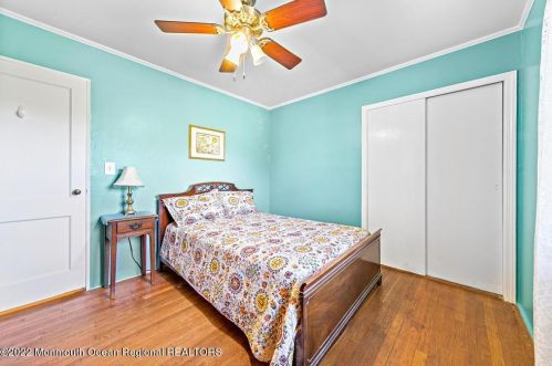 41 Reynolds Dr, Tinton Falls NJ 07724-2323 exterior