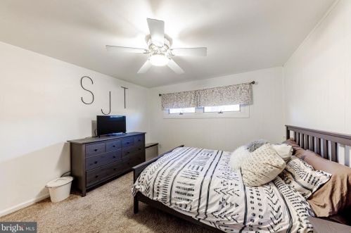 20 Beech Pl, West Deptford NJ 08096-3301 exterior